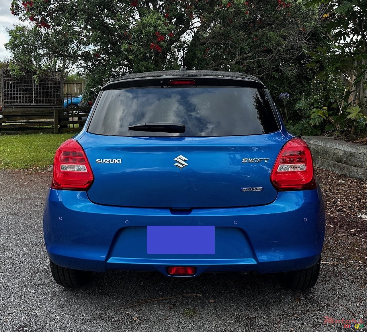 2022' Suzuki Swift photo #2