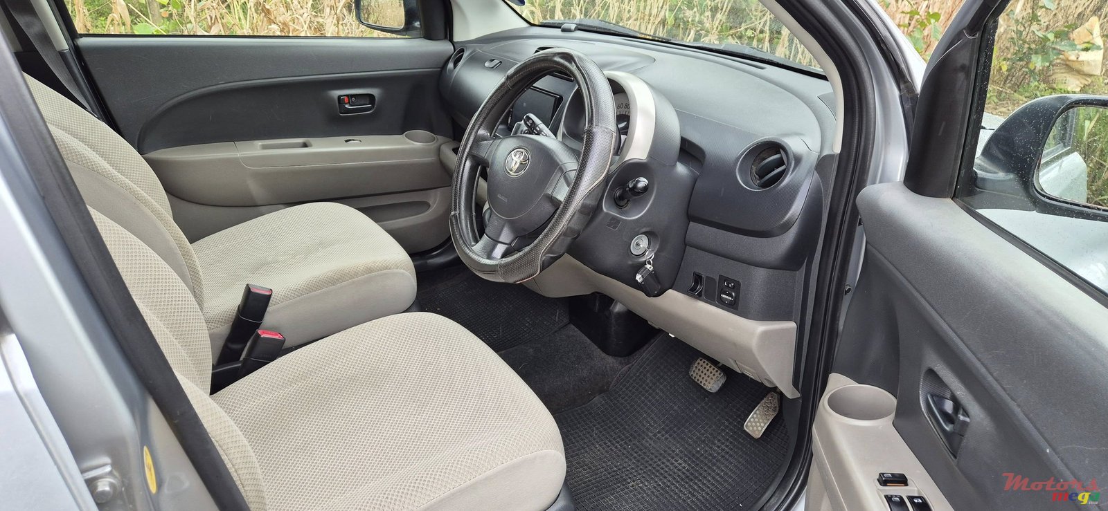 2006' Toyota Passo photo #5