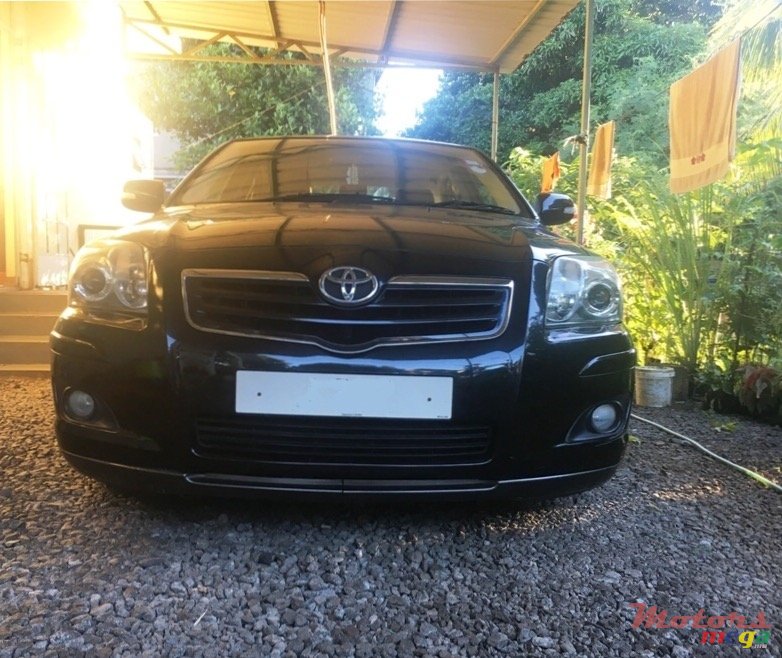 2006' Toyota Avensis photo #2