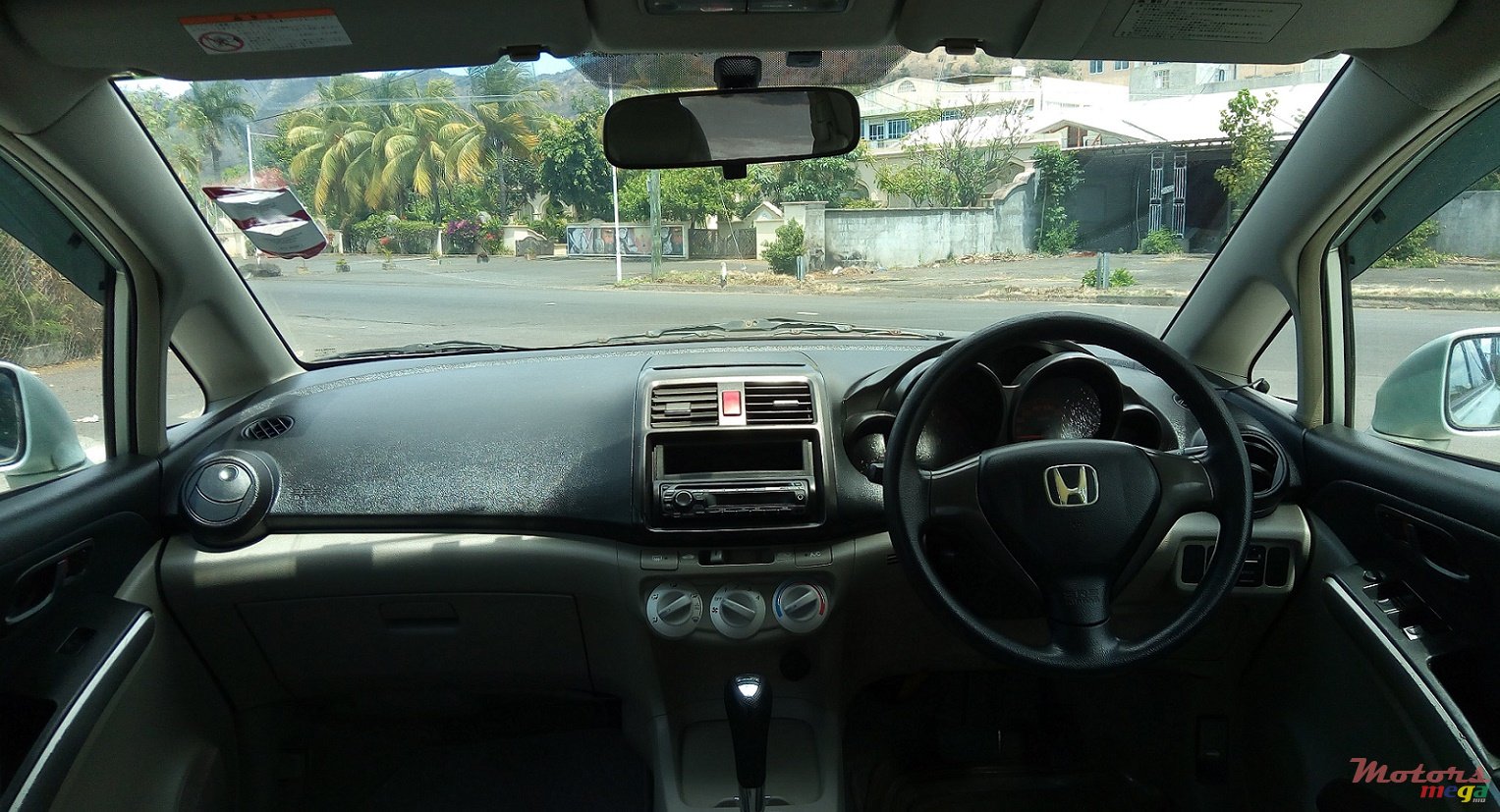 2006' Honda photo #6