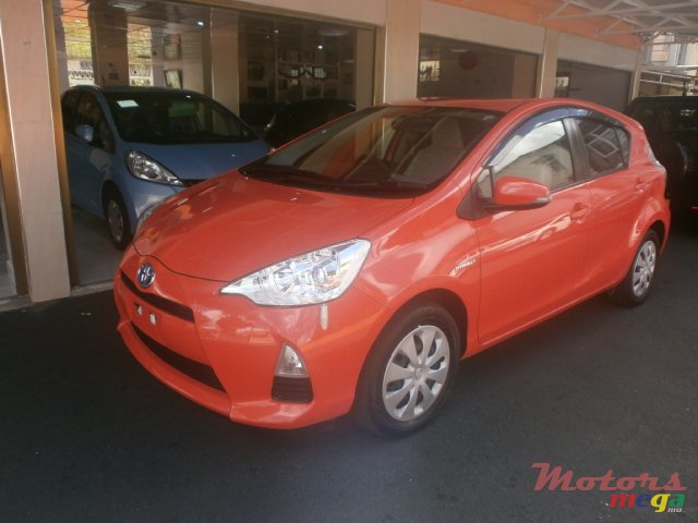 2014' Toyota AQUA photo #1