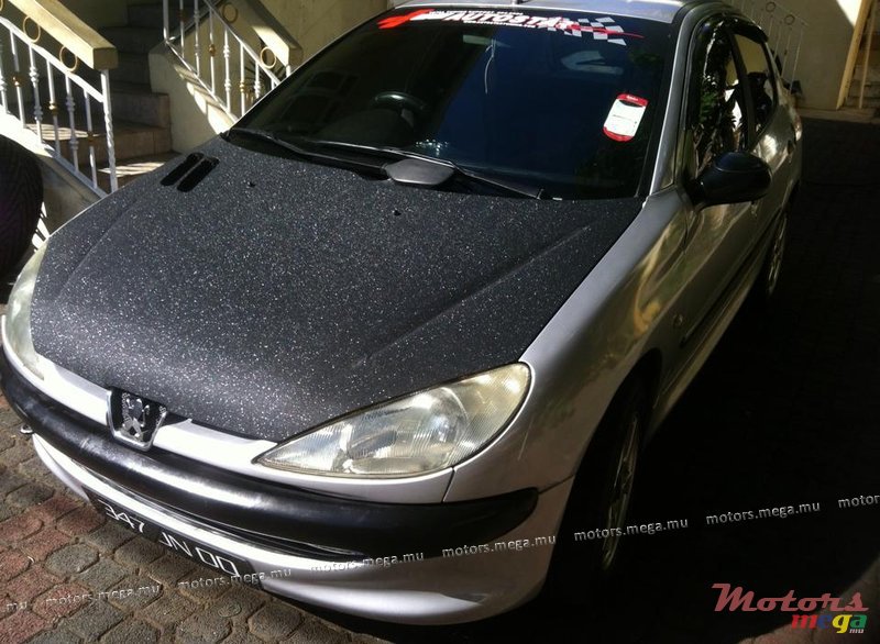 2000' Peugeot photo #1