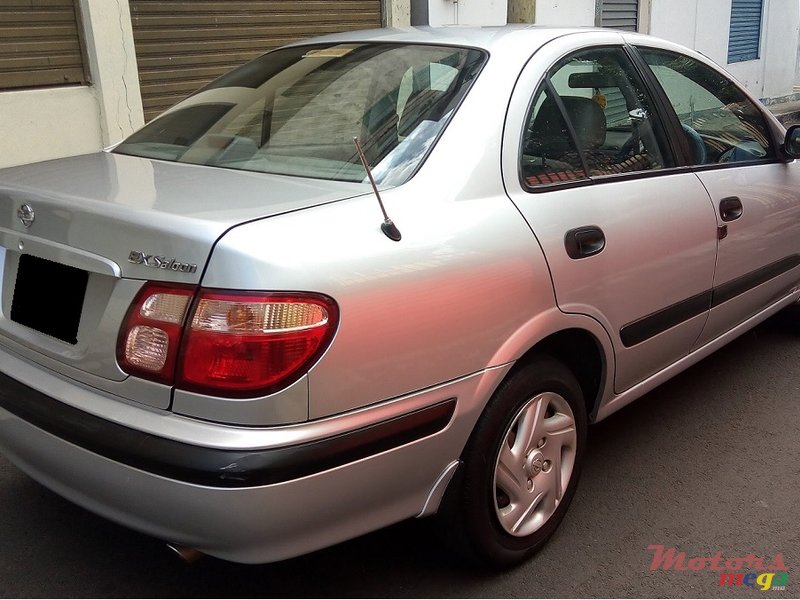 2000' Nissan Sunny photo #2