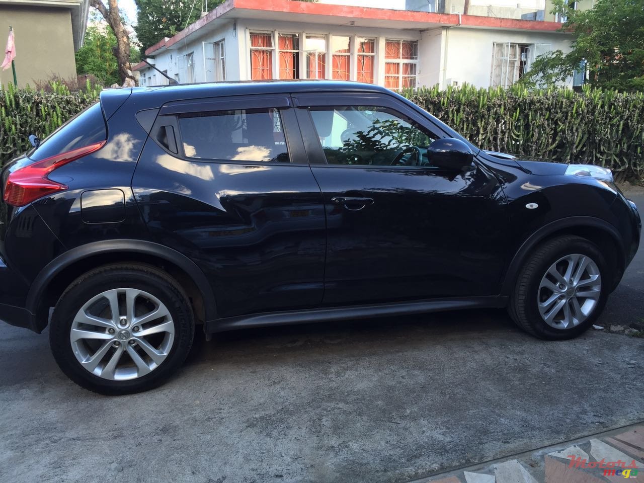 2010' Nissan Juke photo #6