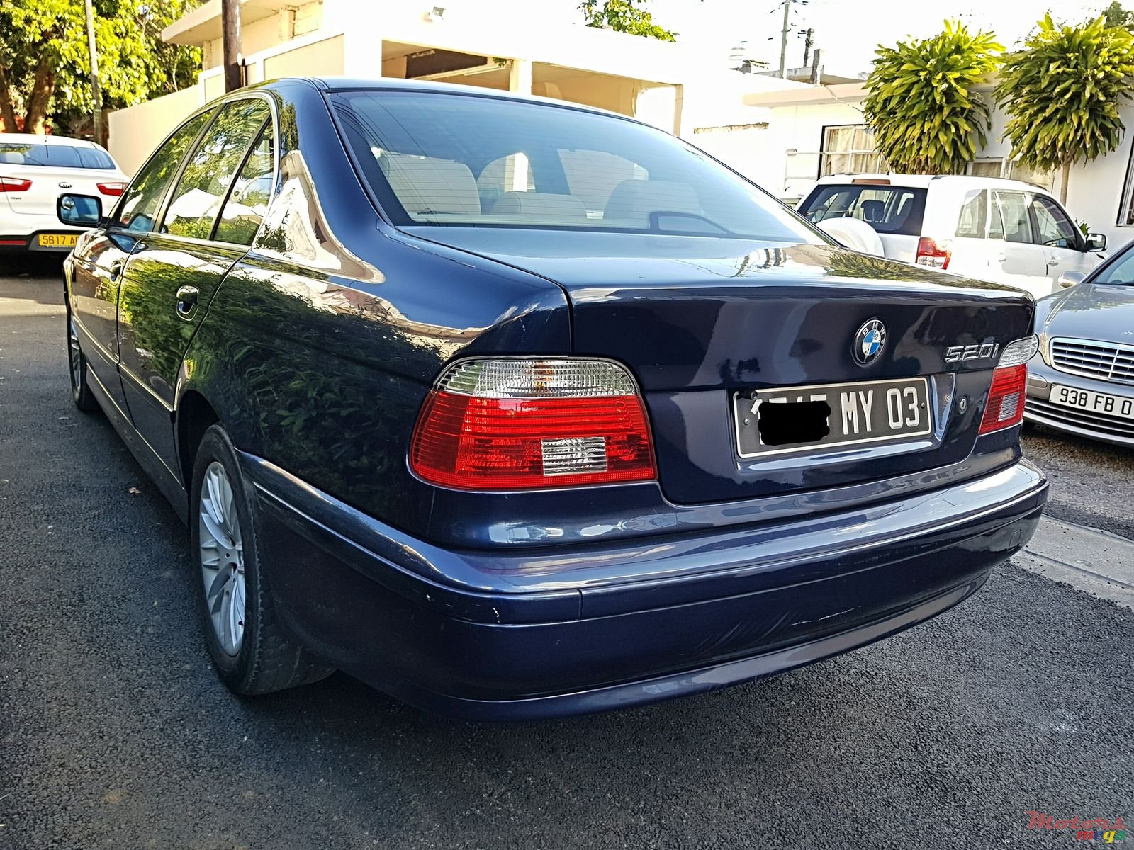 2004' BMW 520i petrol photo #3