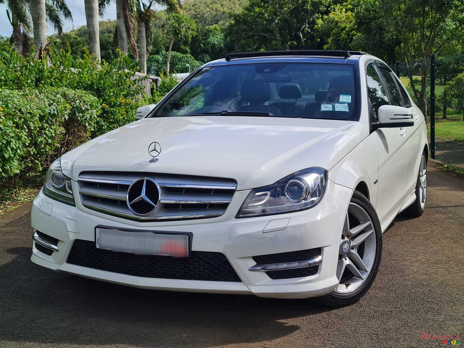 2011' Mercedes-Benz C 180 AMG photo #1