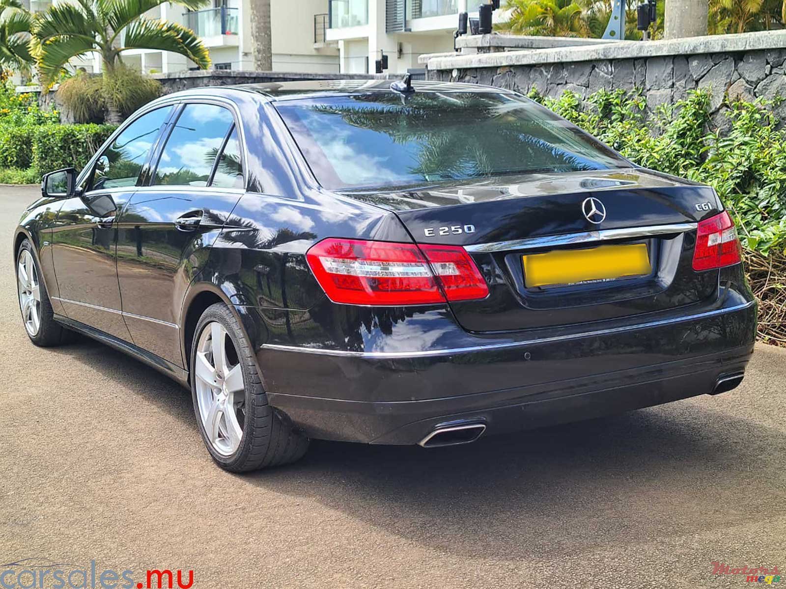 2011' Mercedes-Benz E 250 1.8 CGI Avantgarde photo #3