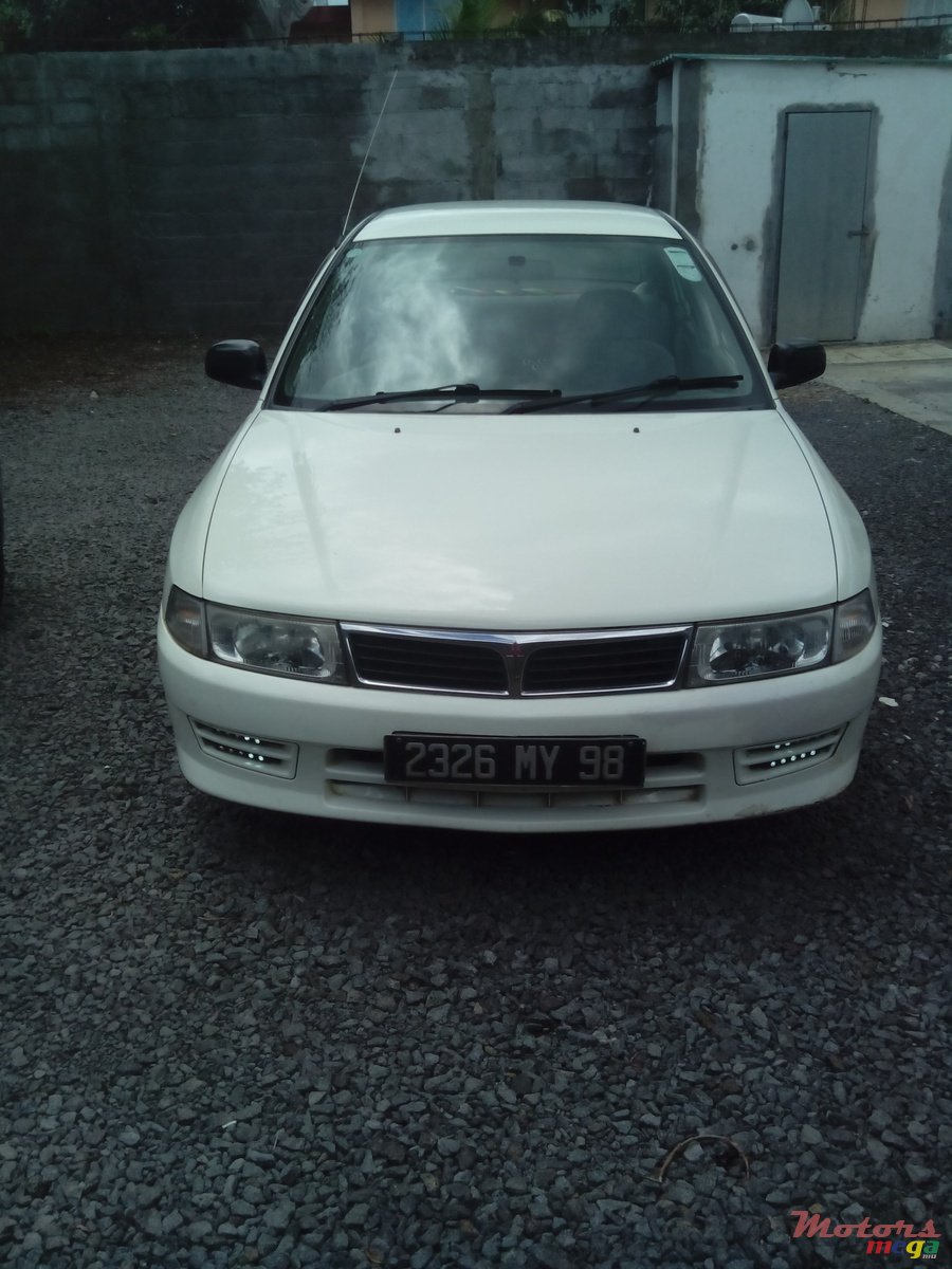 1998' Mitsubishi Lancer photo #1
