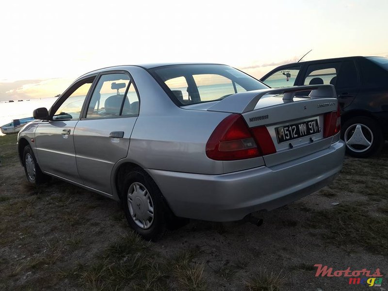 1997' Mitsubishi Lancer GLX photo #7