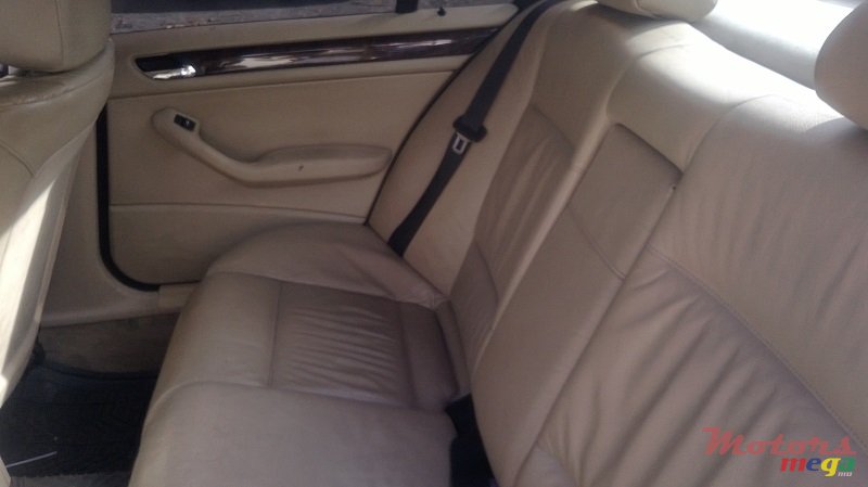 1999' BMW 318 photo #3