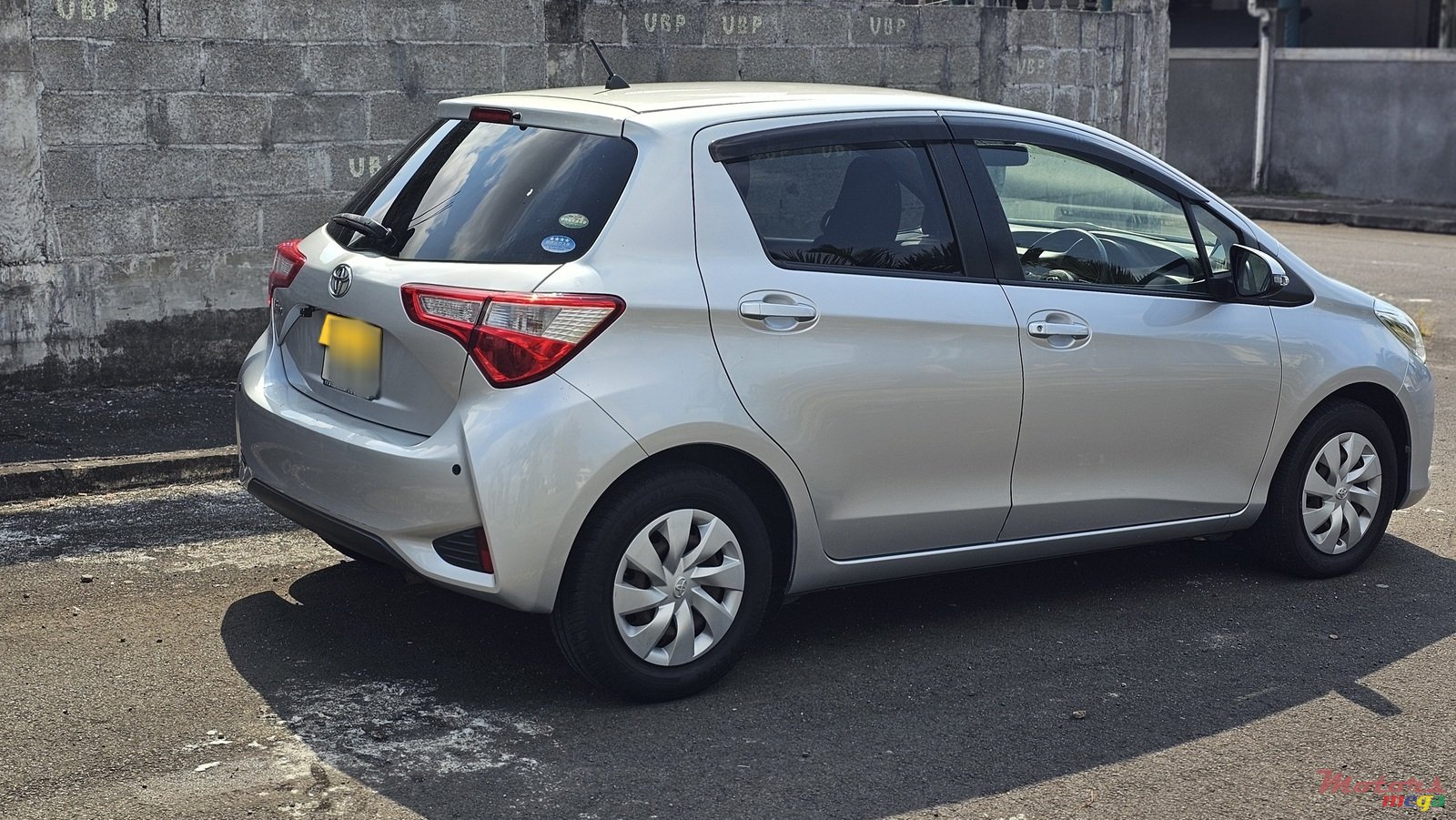 2018' Toyota Vitz photo #4