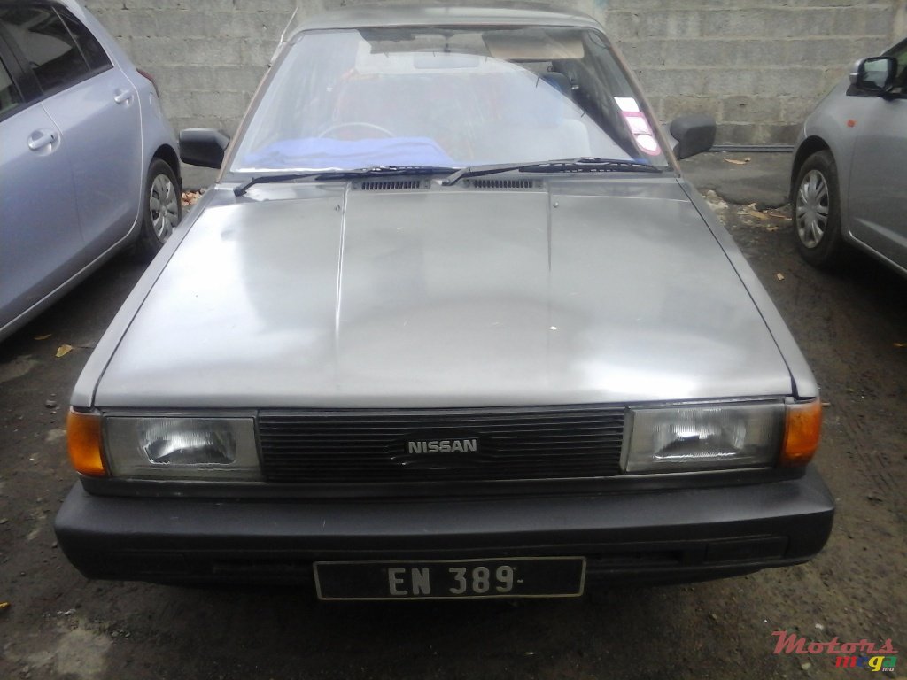 1990' Nissan Sunny photo #5