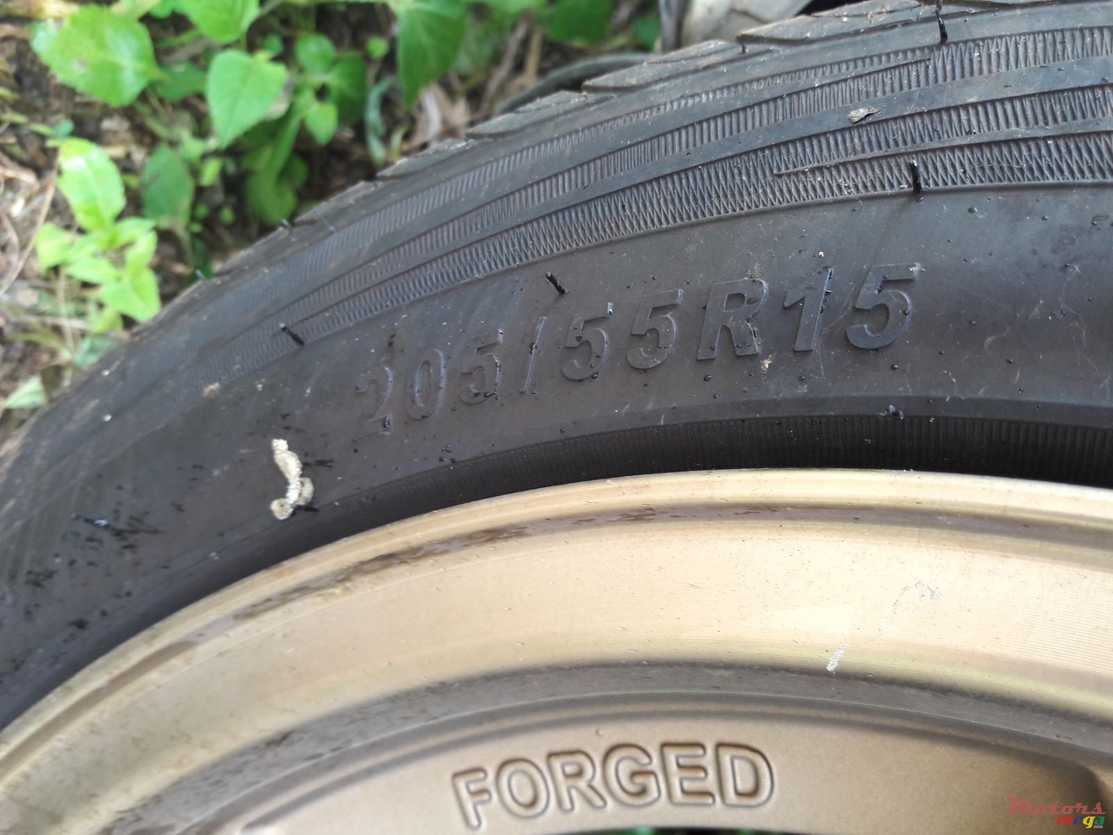 2009' Toyota Vitz Full options photo #1