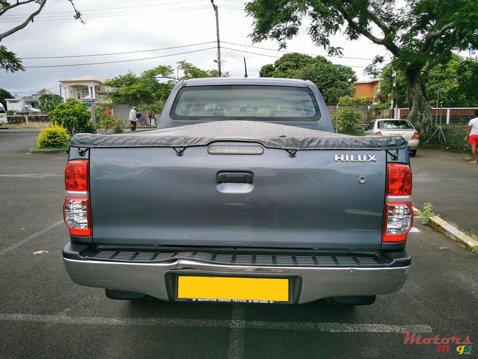 2014' Toyota Hilux photo #3
