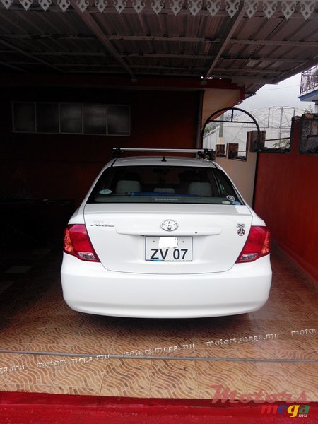 2007' Toyota Corolla Axio photo #2