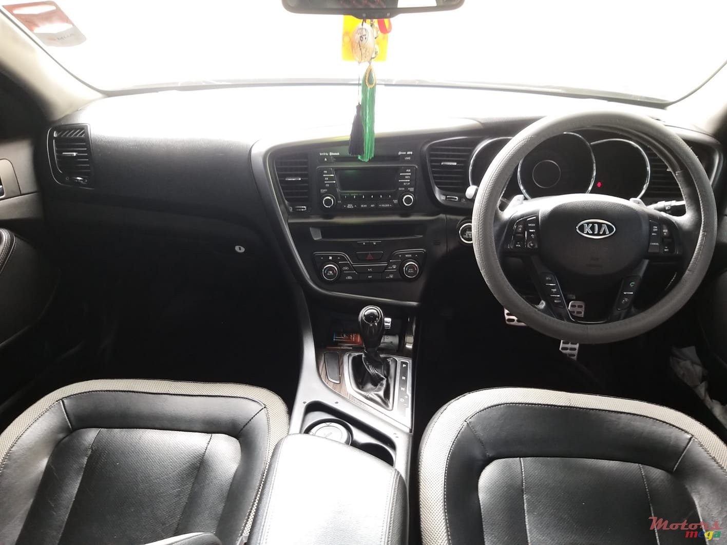 2011' Kia Optima photo #6