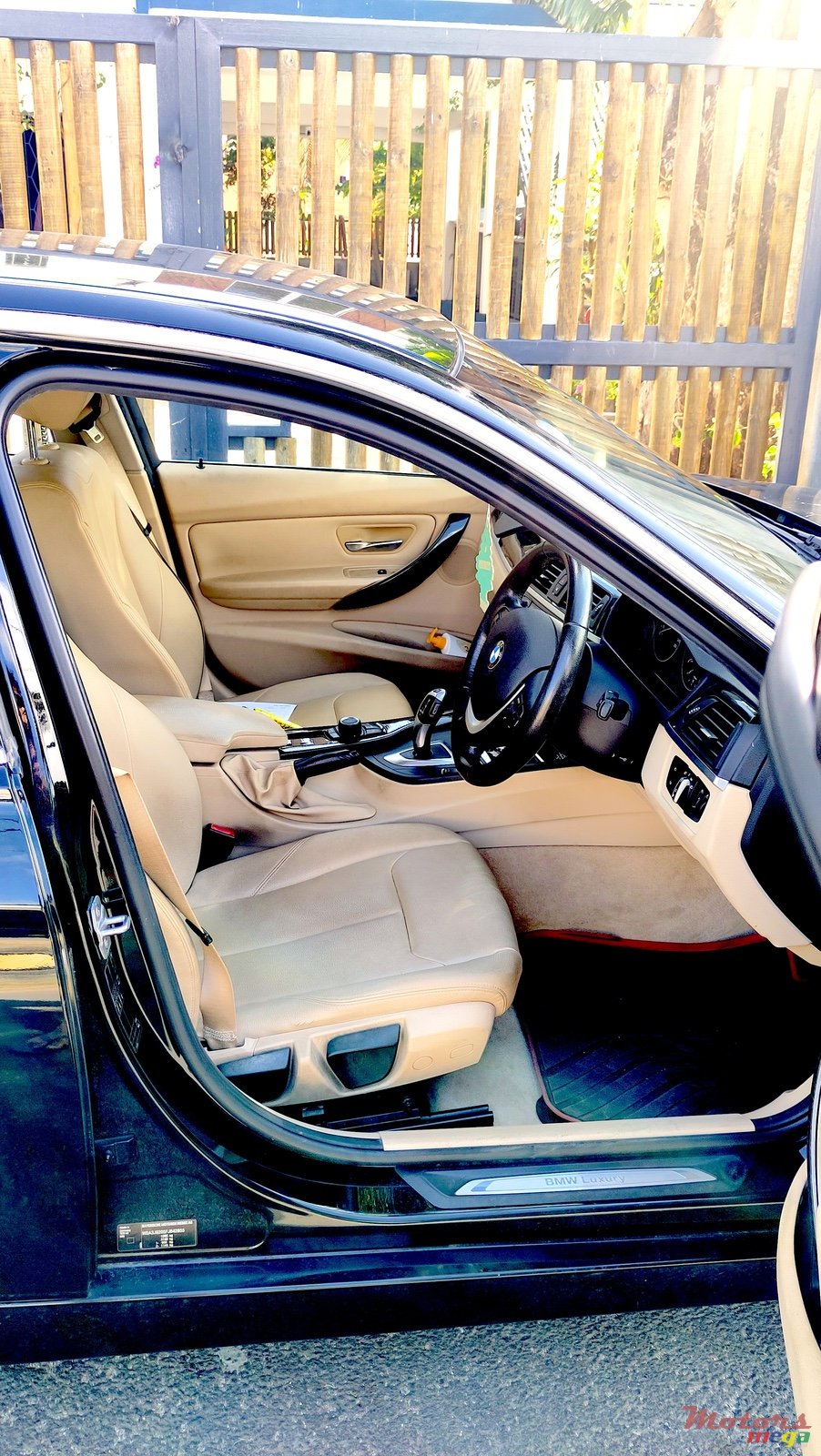 2015' BMW 320 photo #3