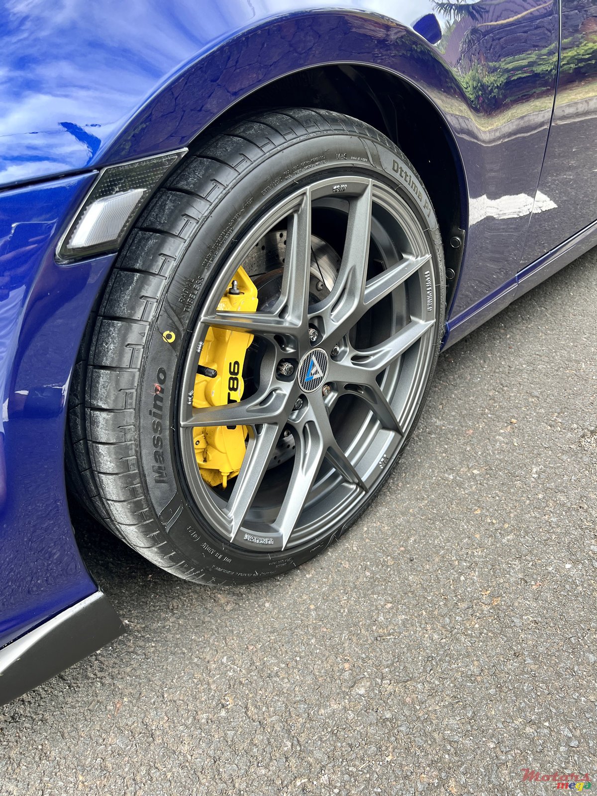 2016' Toyota photo #6