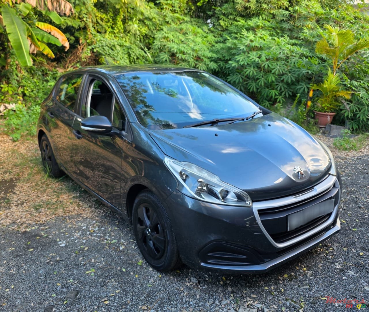 2017' Peugeot 208 photo #6
