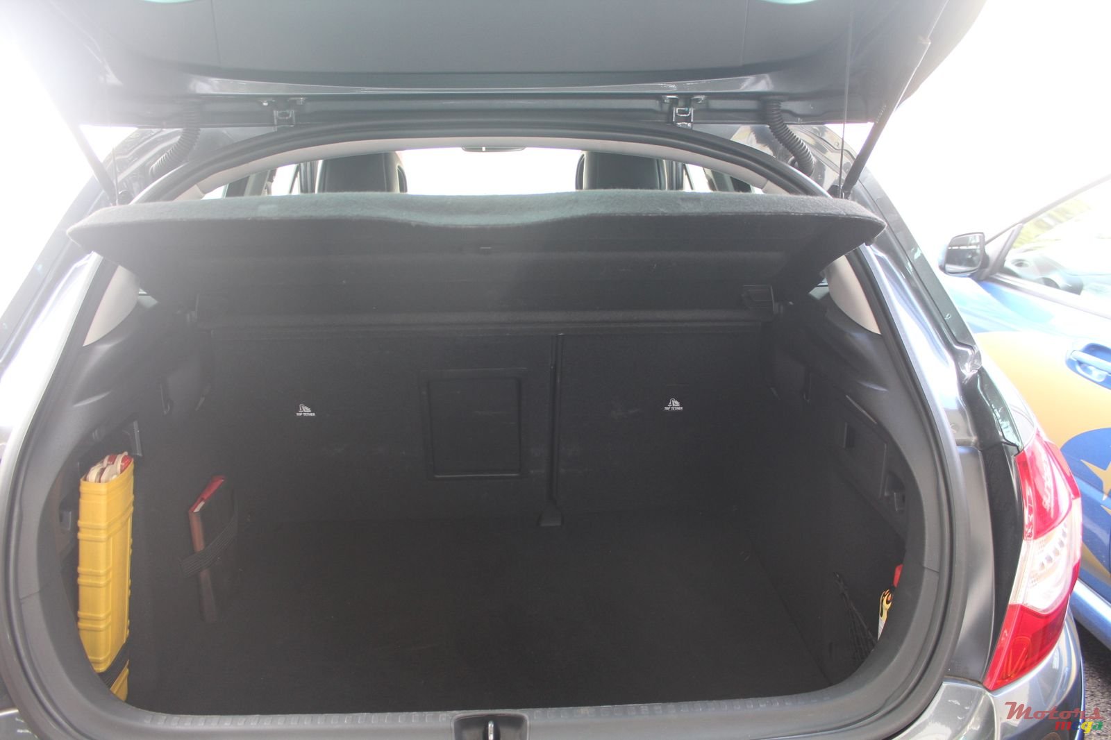 2013' Citroen C4 photo #7