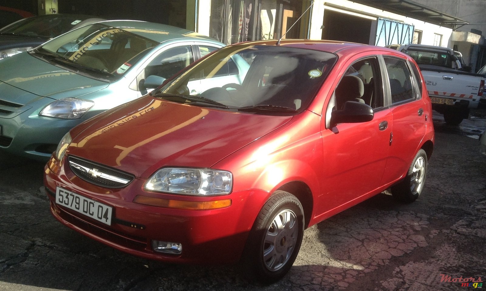 2004' Chevrolet Aveo photo #2