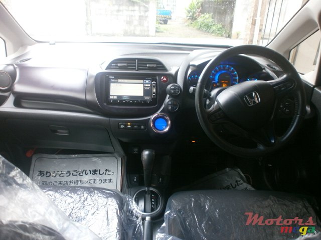 2013' Honda Fit Aria she's hybrid photo #5