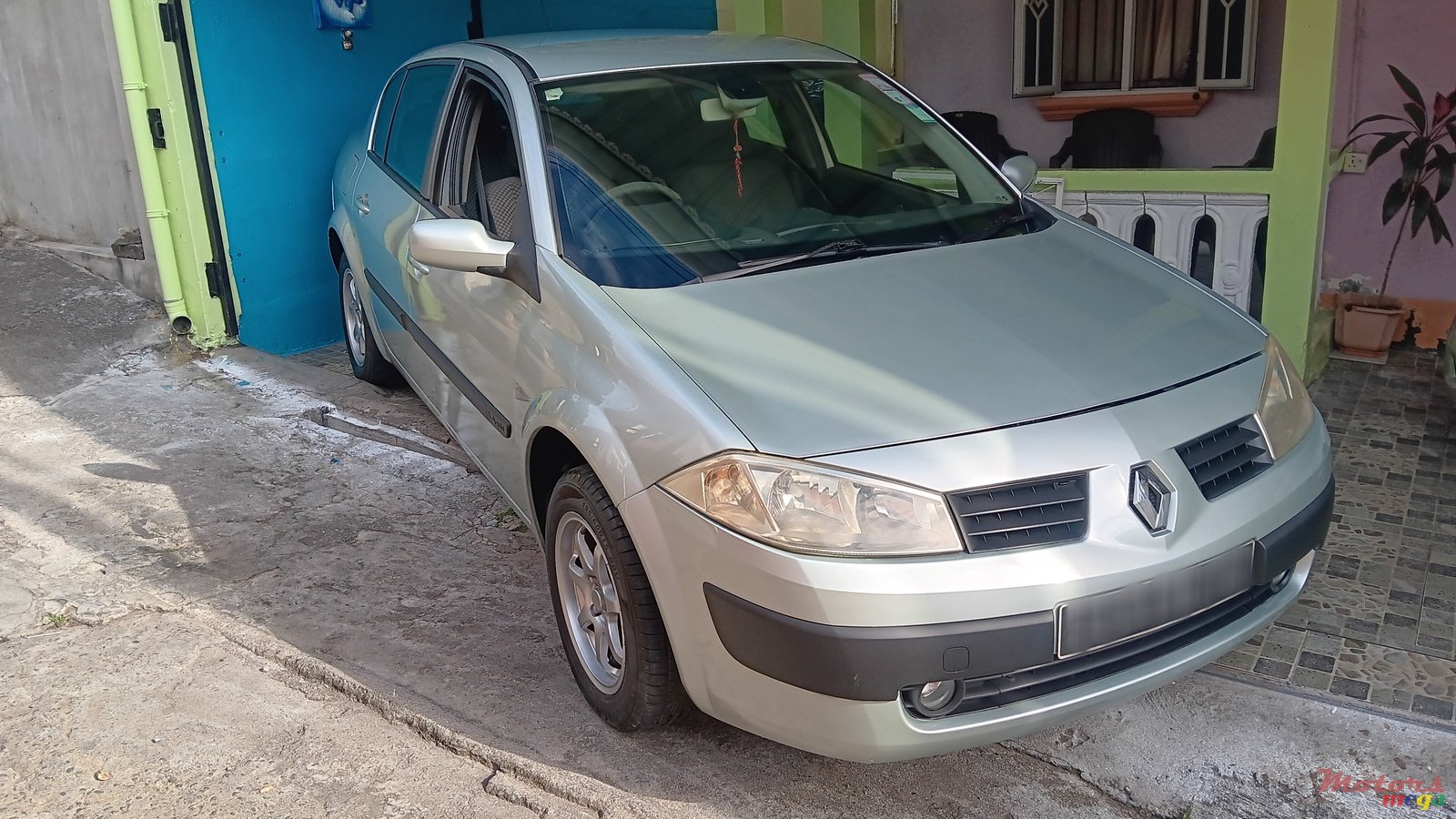 2006' Renault Megane photo #1