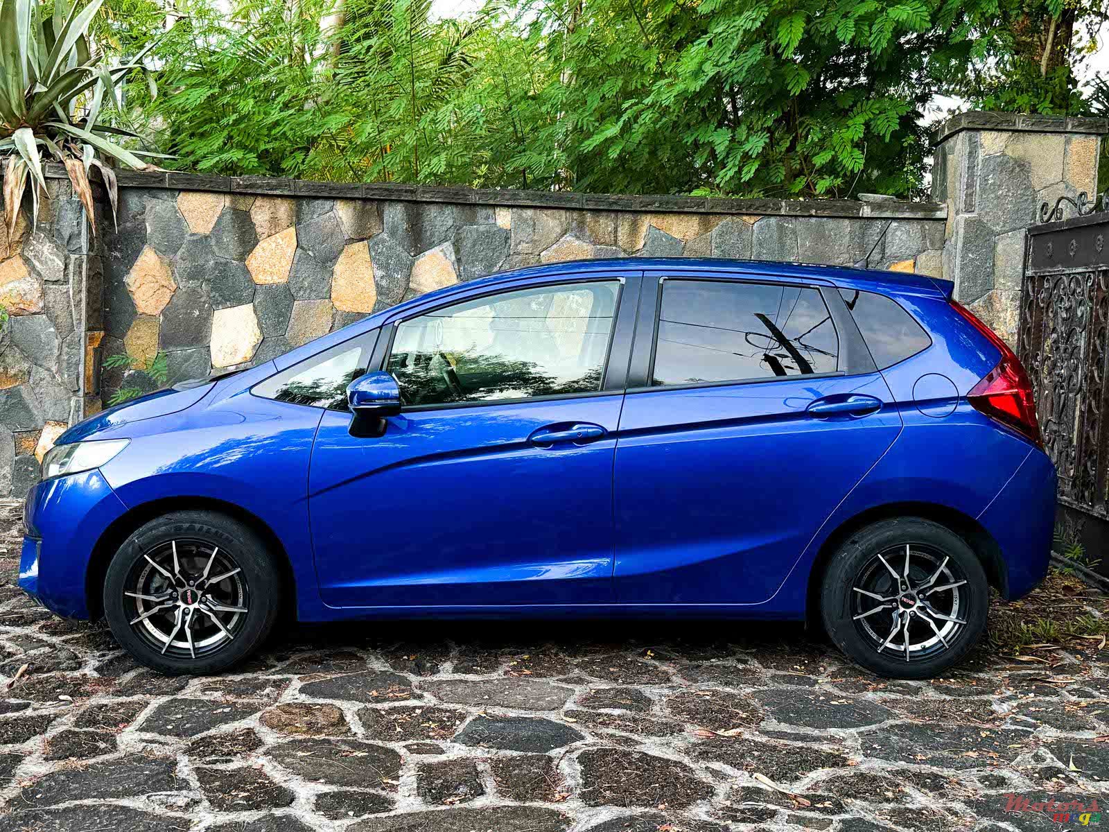 2017' Honda Fit photo #3