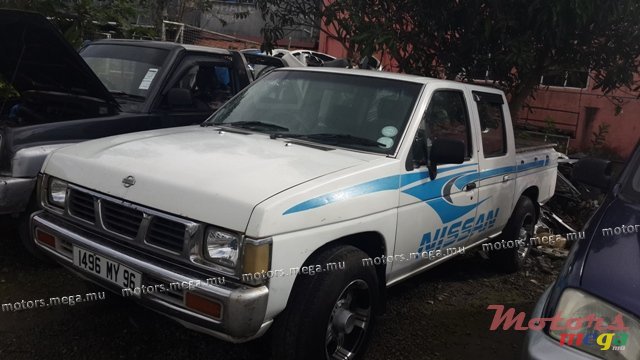 1996' Nissan 2x4 photo #4