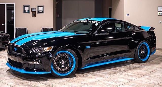Is This Richard Petty Edition Ford Mustang GT Worth $70,000?