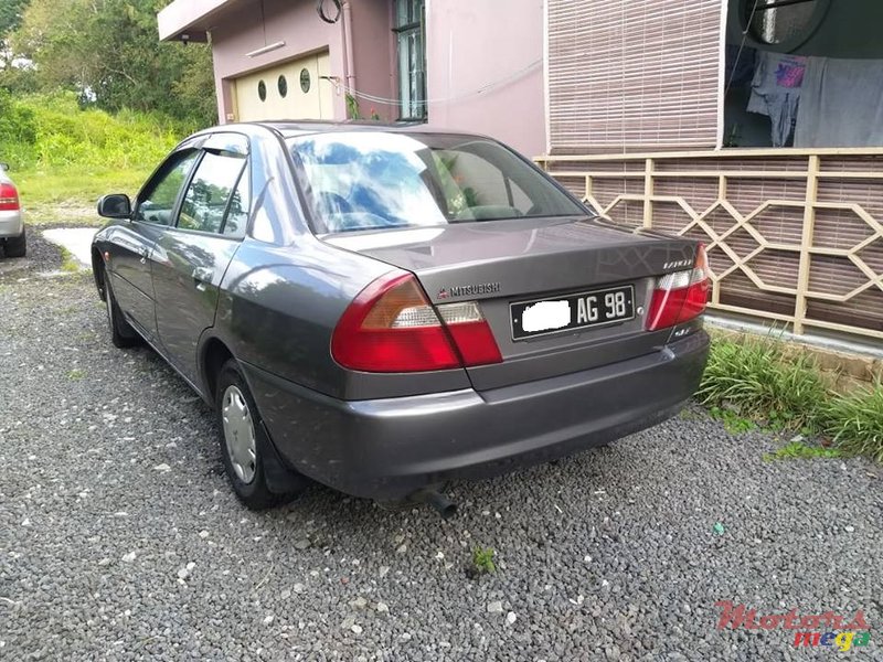 1998' Mitsubishi Lancer 1.3l GL photo #2