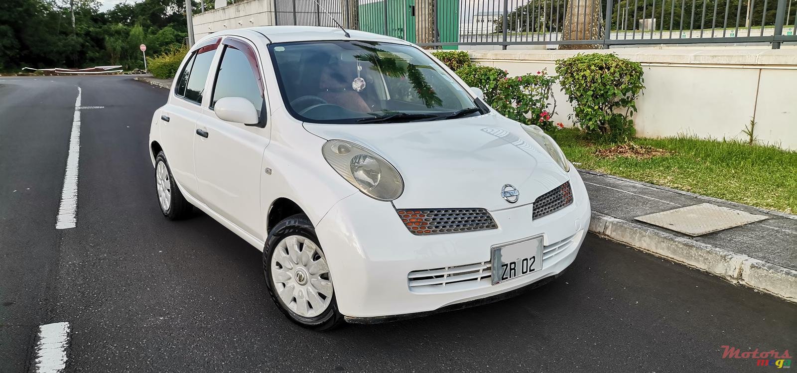 2002' Nissan March photo #1