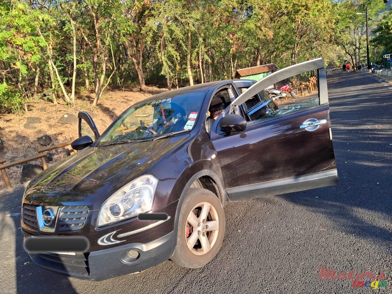 2010' Nissan Qashqai photo #1