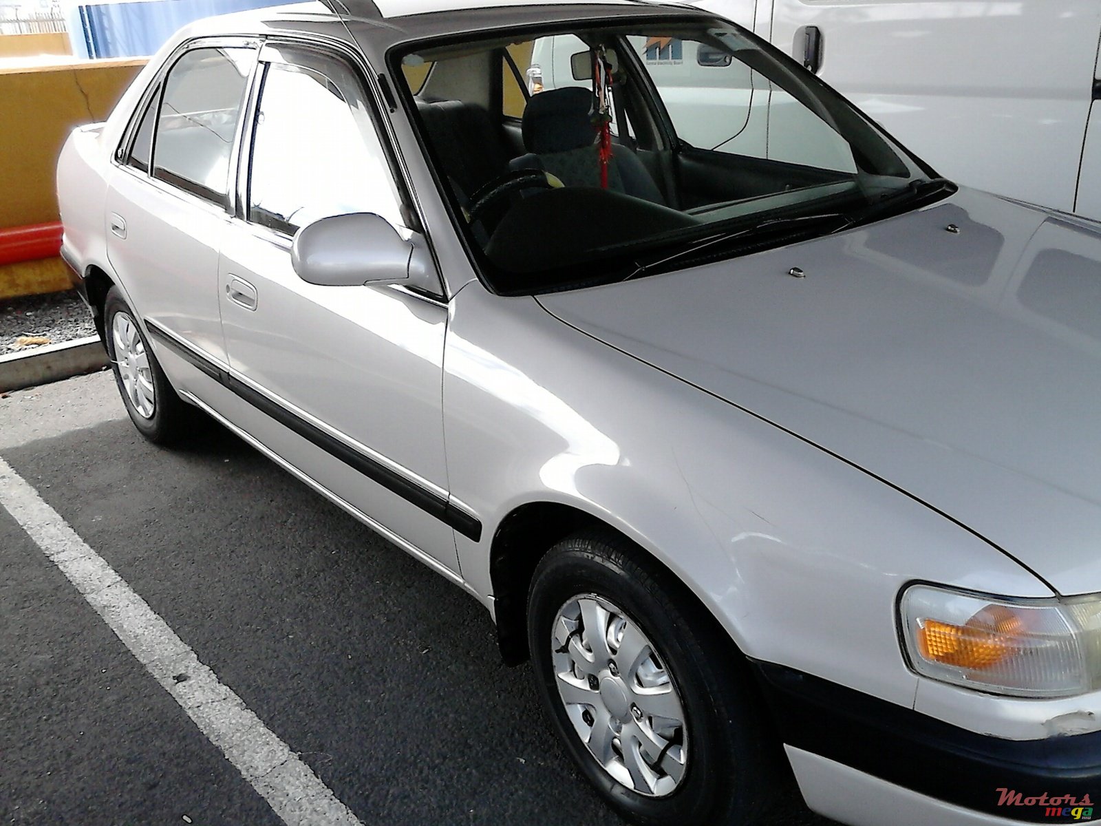 1995' Toyota Corolla photo #2
