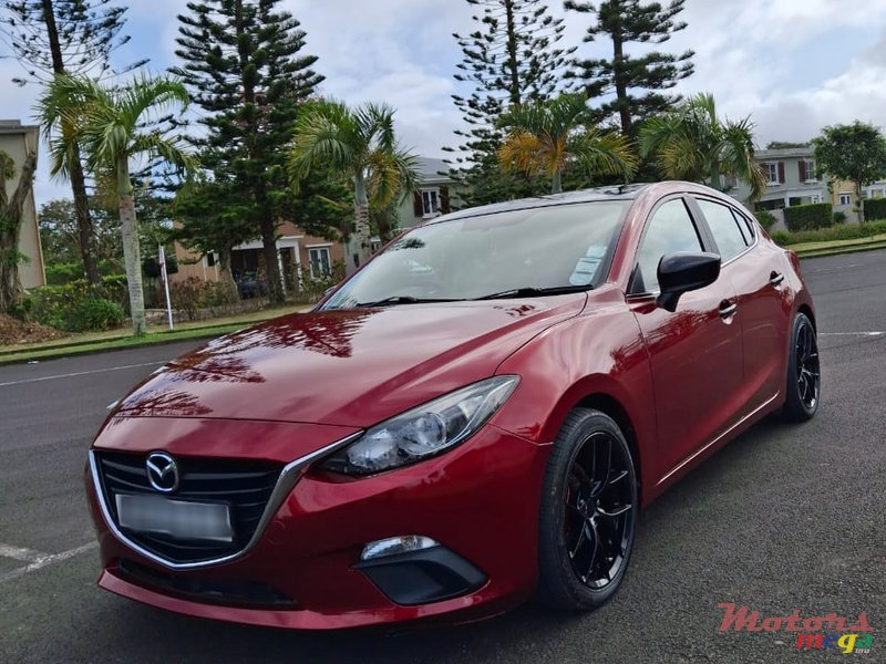 2015' Mazda 3 photo #1