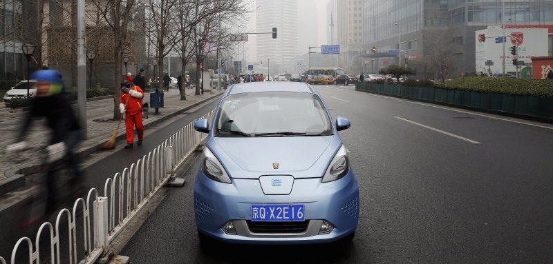China sets 2019 deadline for automakers to hit green-car sales targets