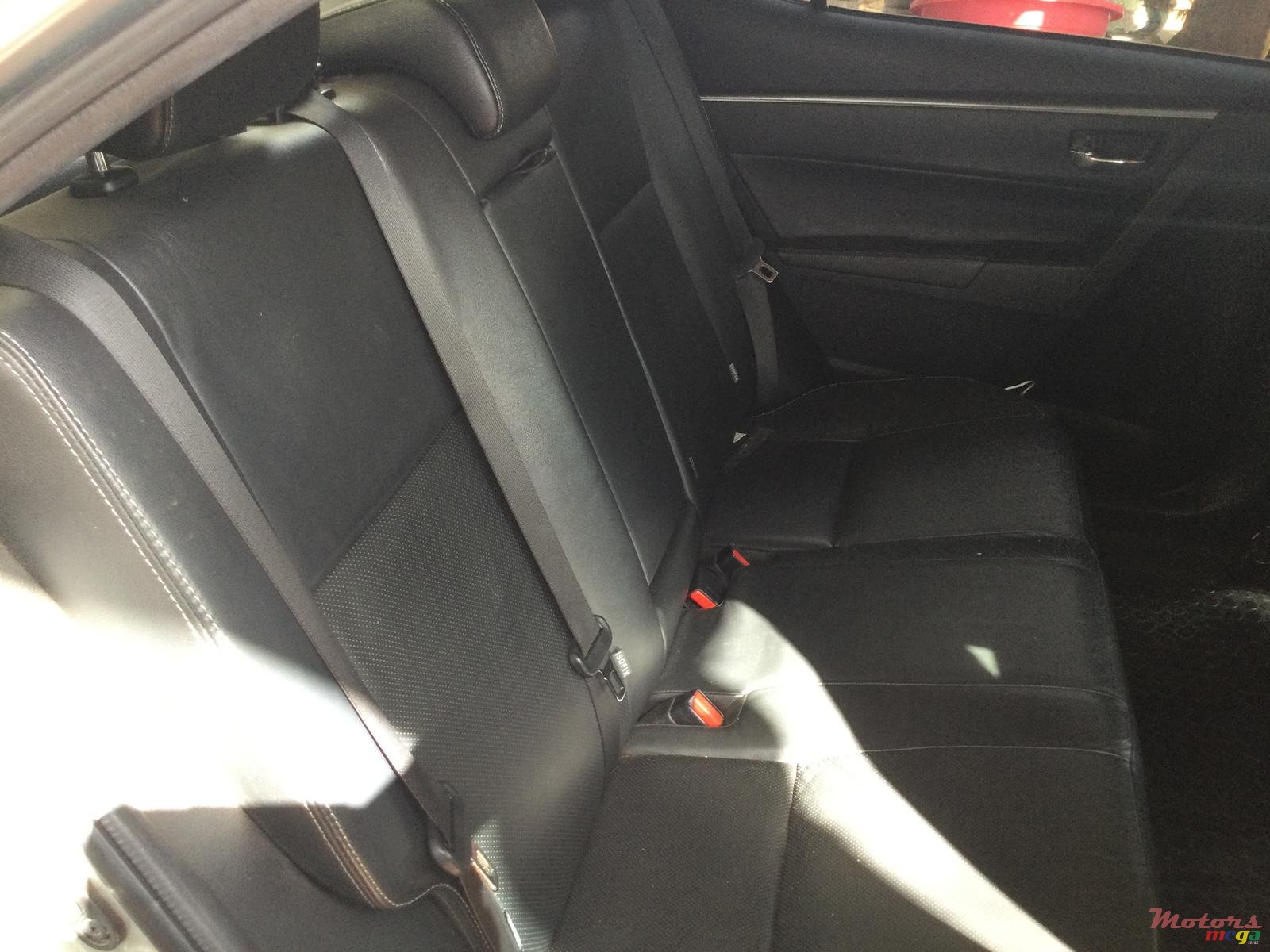 2015' Toyota Corolla photo #5