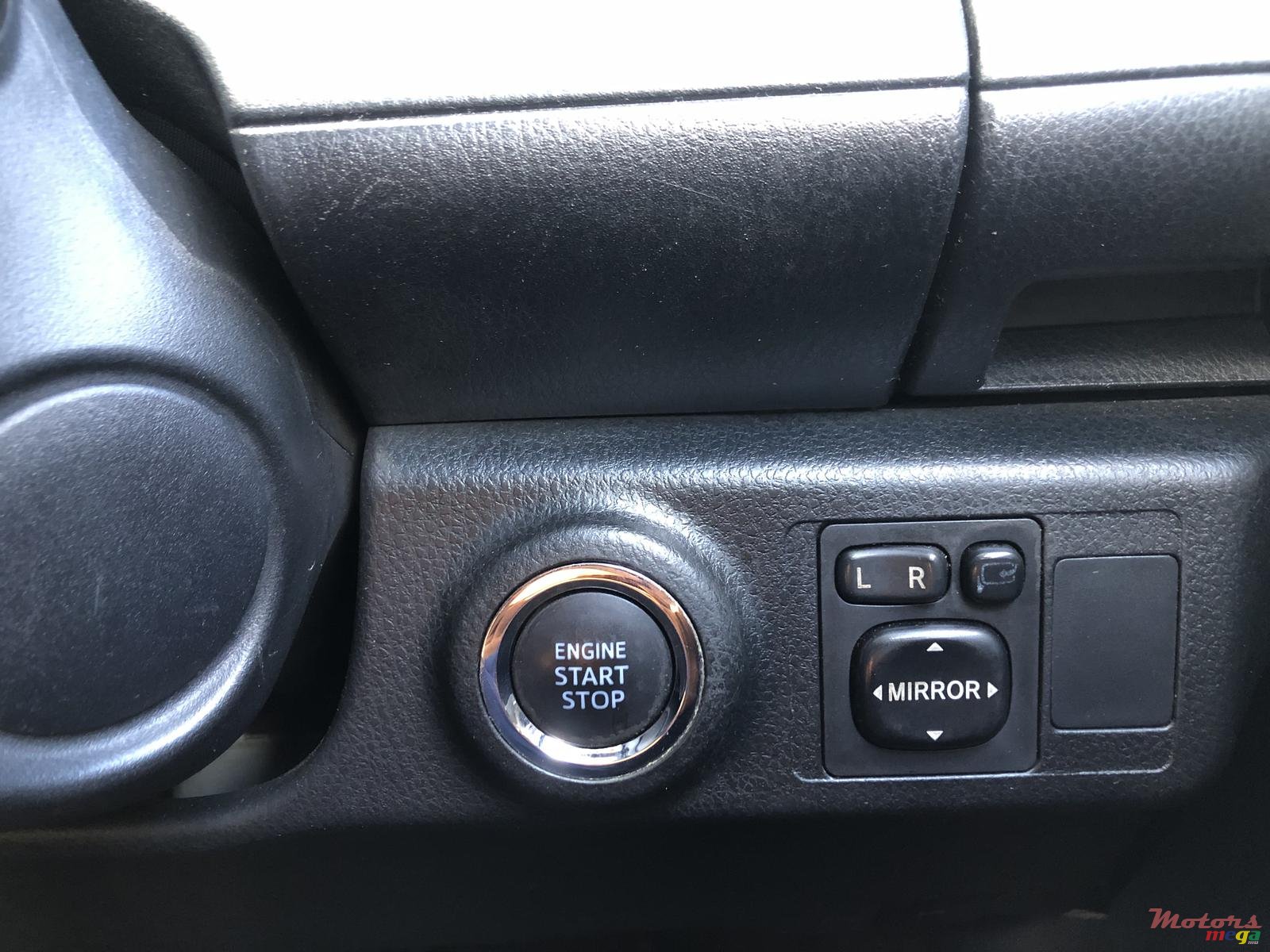 2014' Toyota Yaris G Edition photo #7