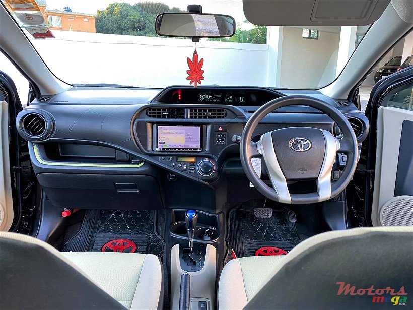 2012' Toyota Aqua Auto 1.5L JAPAN photo #3