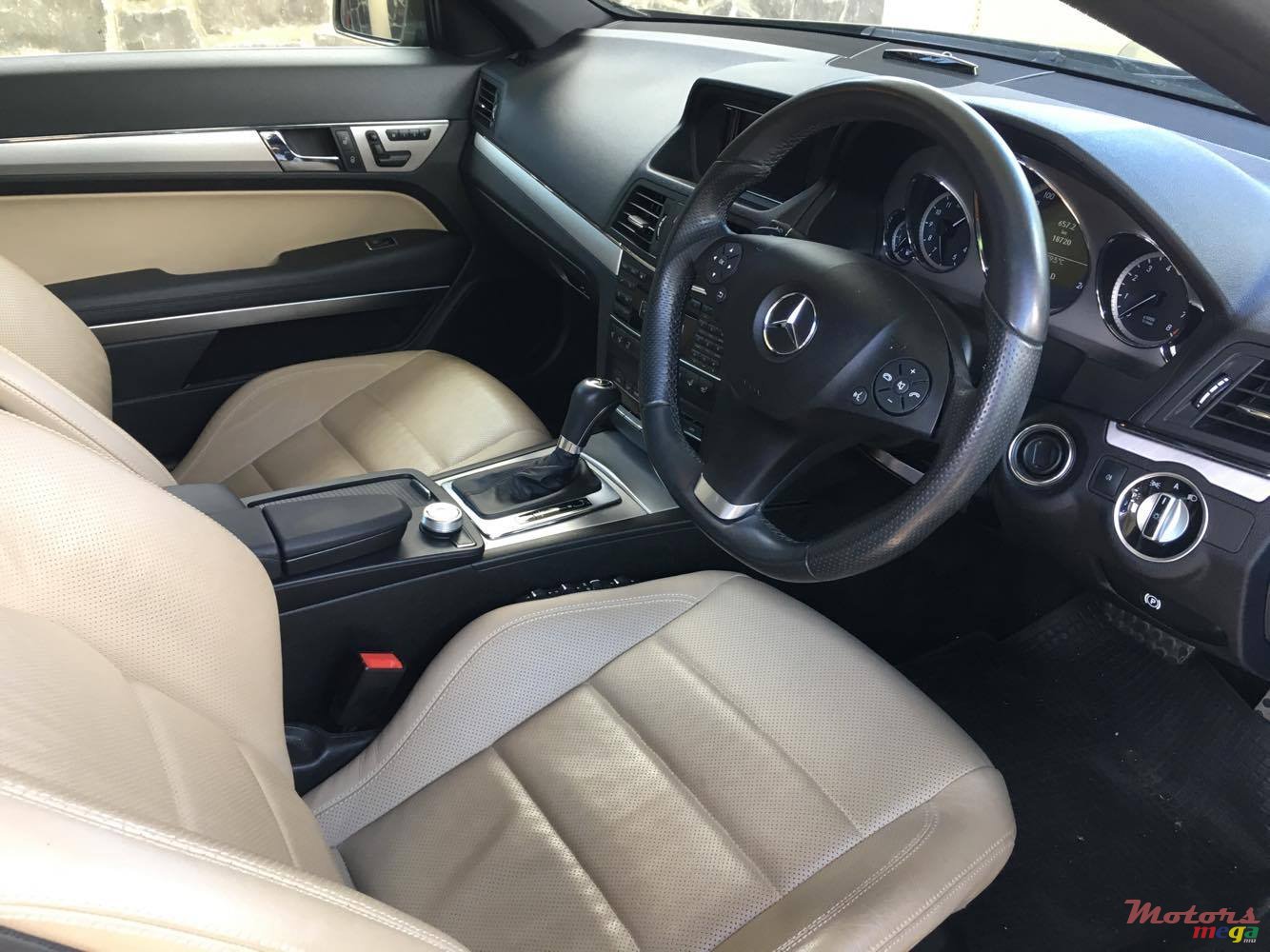 2012' Mercedes-Benz E-Class photo #2