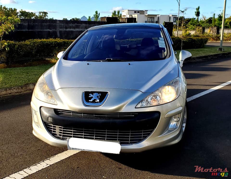 2010' Peugeot 308 1.6L AUTOMATIC photo #2