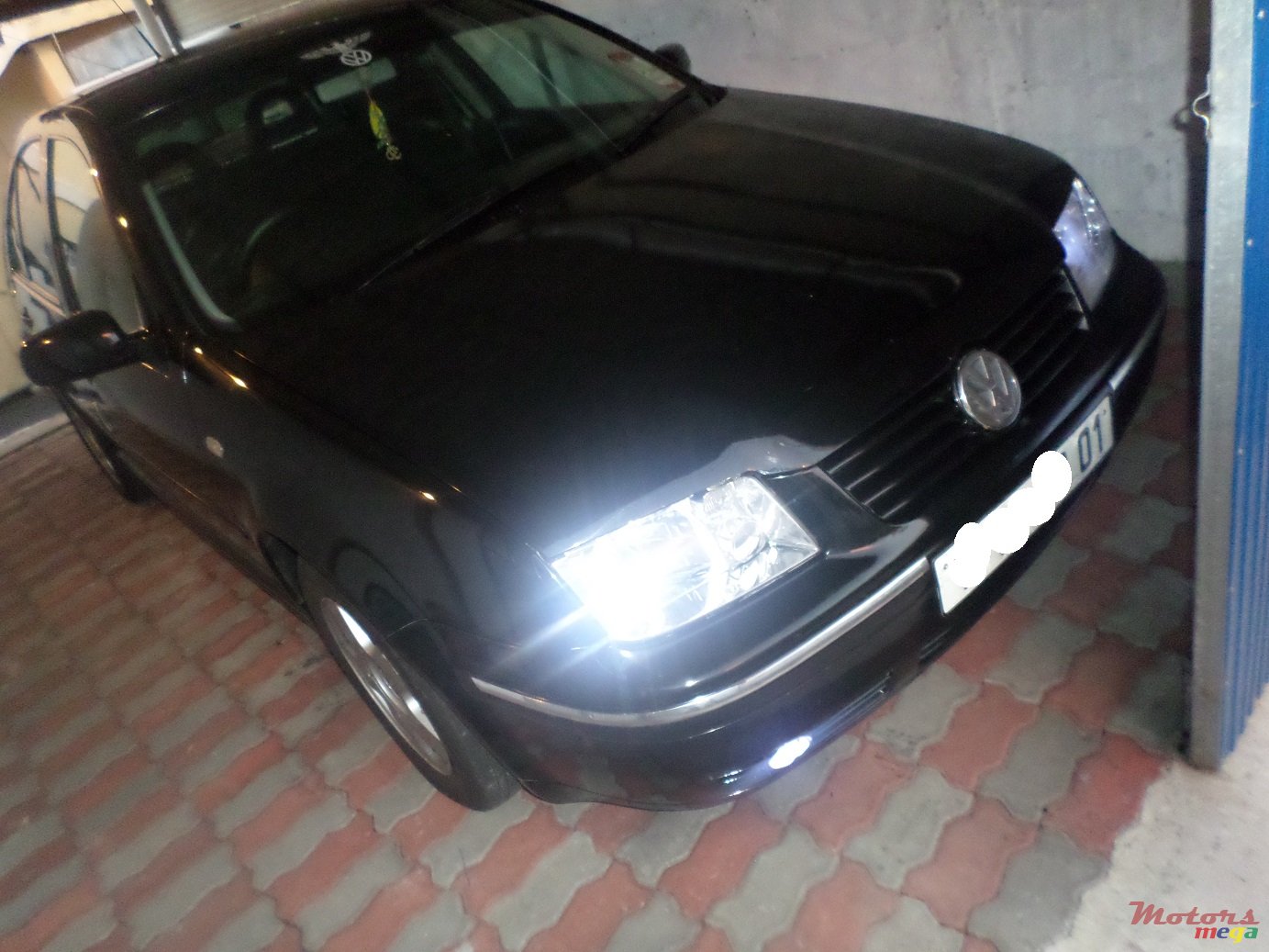 2001' Volkswagen Bora Reconditioned photo #1