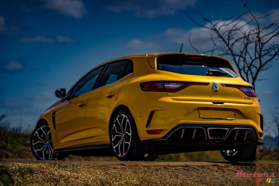 2020' Renault Megane RS photo #2