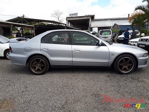 2004' Mitsubishi Galant photo #5