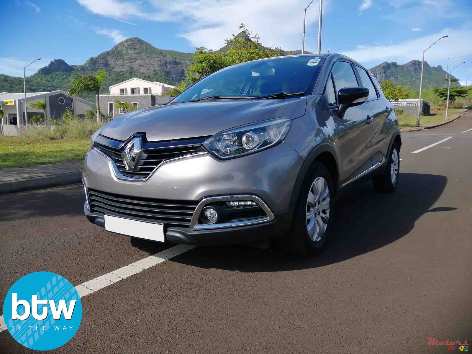 2016' Renault Captur photo #2