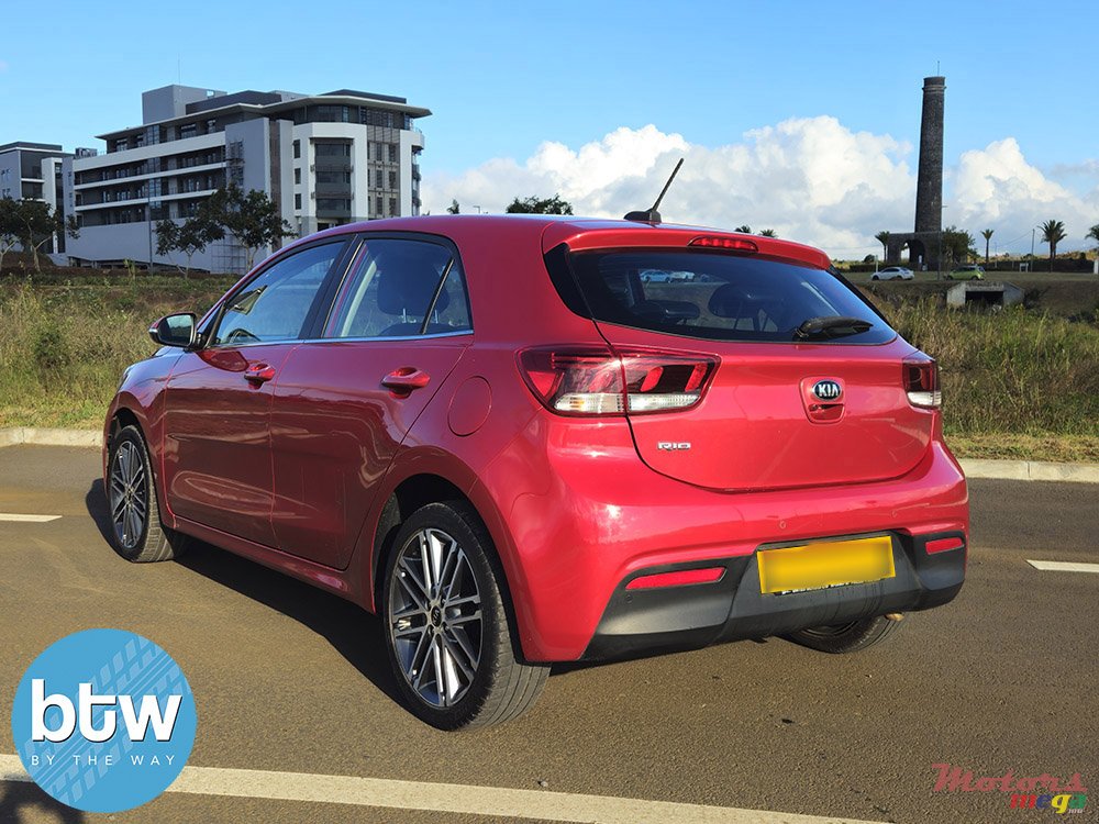 2018' Kia Rio photo #3