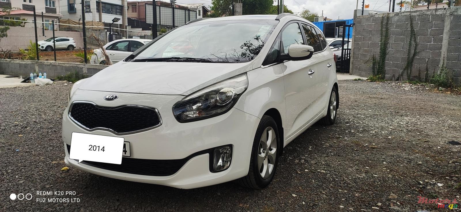 2014' Kia Carens One owner photo #1