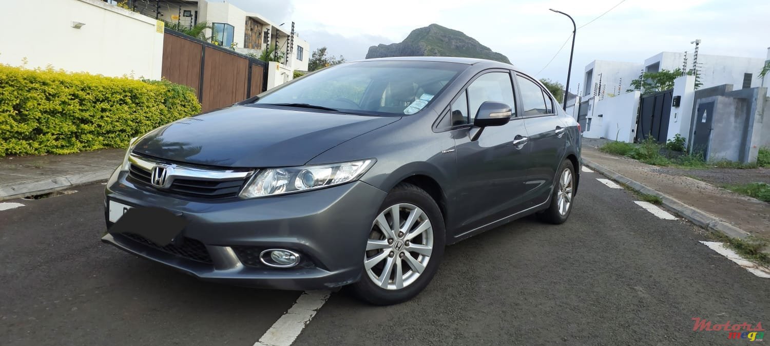 2013' Honda Civic Sedan photo #2