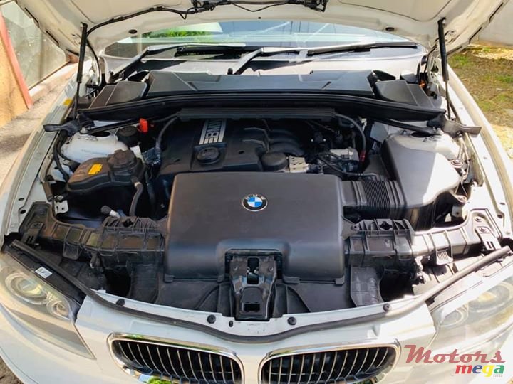 2011' BMW 116 photo #4