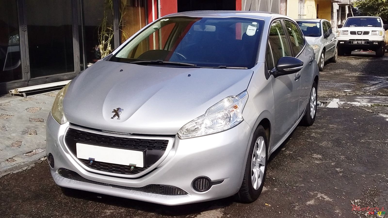 2013' Peugeot 208 photo #1